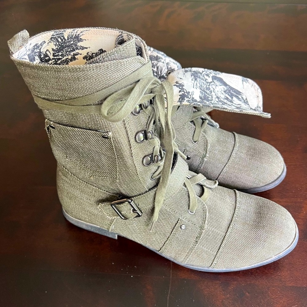 Call It Spring Vintage Y2K Canvas Combat Women's Army Green Boots EUC Size 40